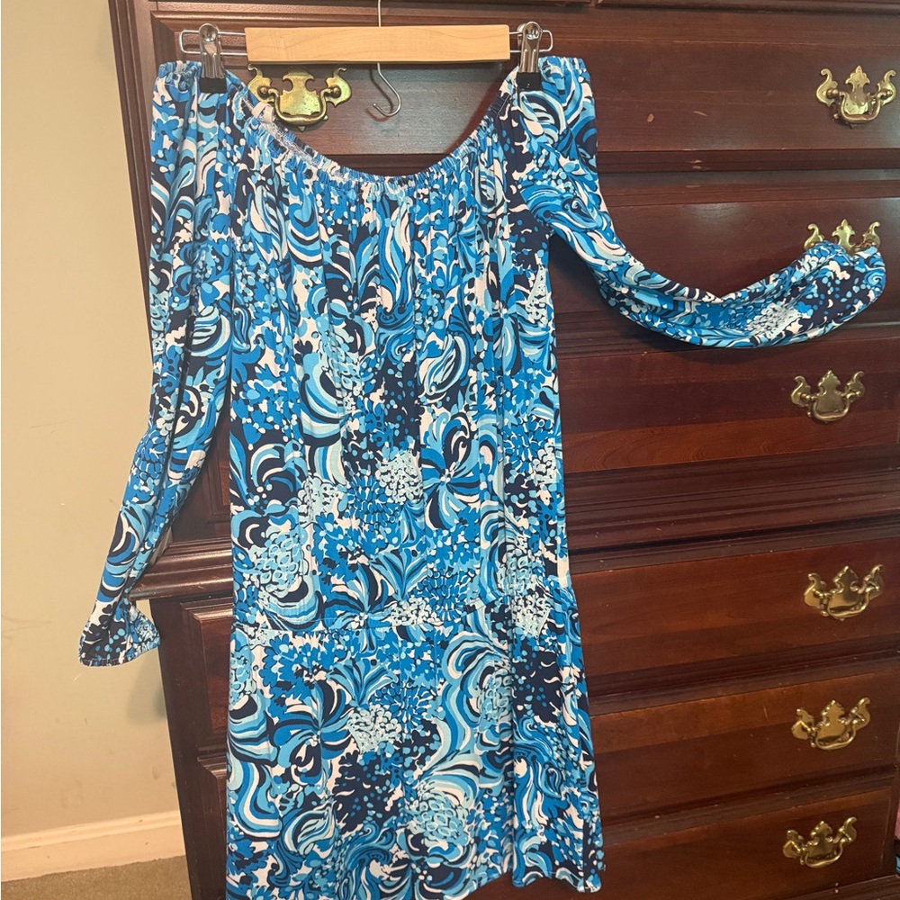 Lilly Pulitzer Off-the-Shoulder Romper – Blue Swirl Print